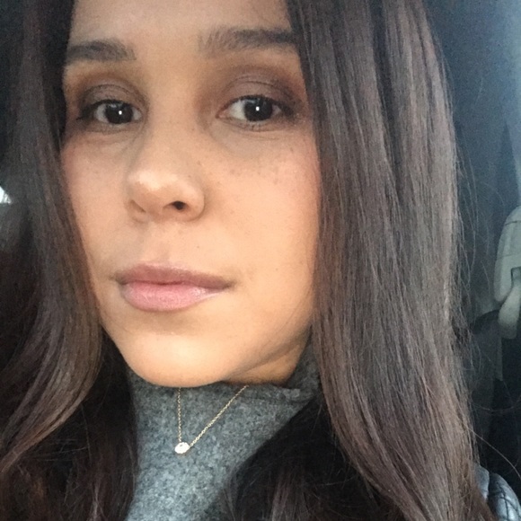 Meet your Posher, Ashley - Picture 1 of 1